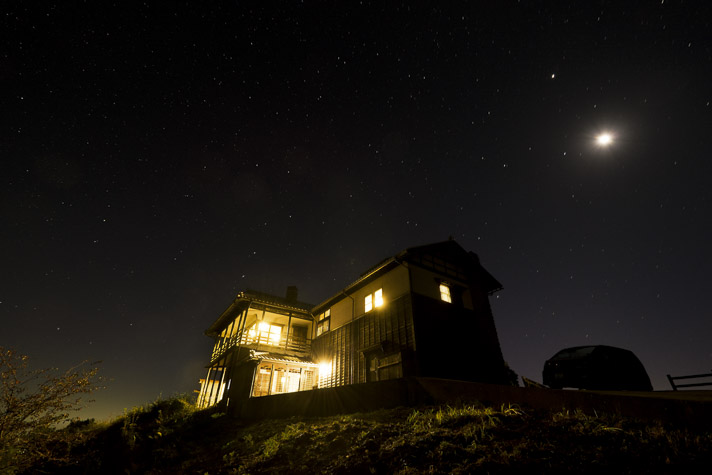 生雲　夜景